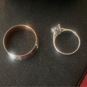 COUPLES WEDDING BAND SET NEW WITH BOX !!